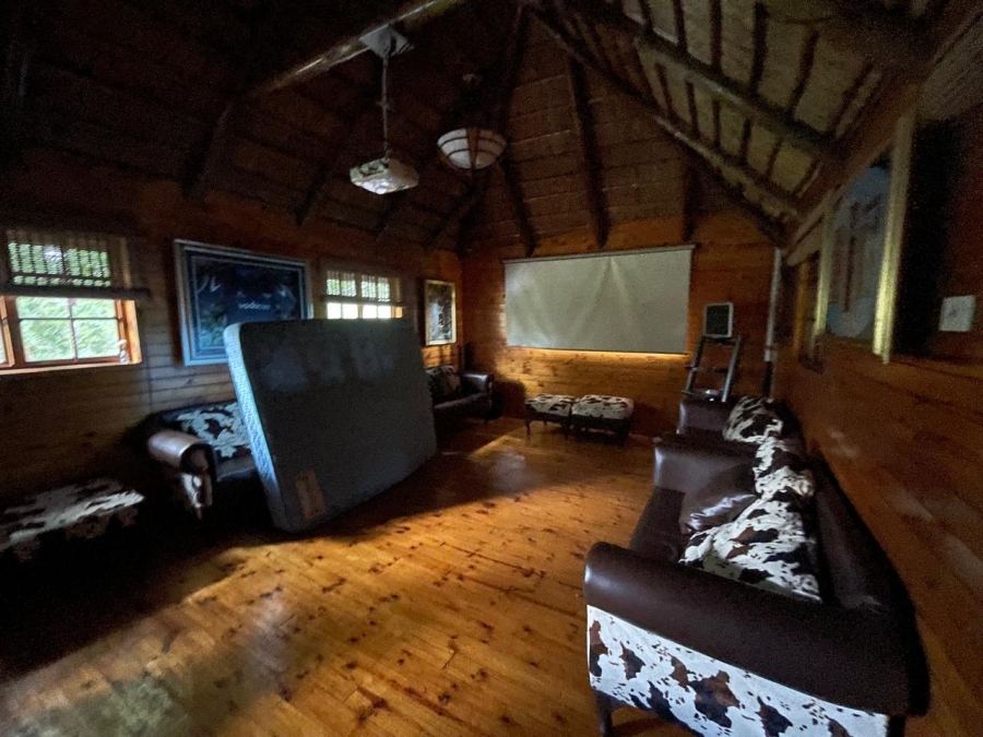 6 Bedroom Property for Sale in Christiana North West